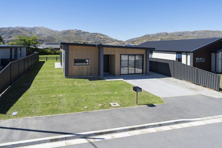 Photo of property in 7 Dawkins Street, Cromwell, 9310