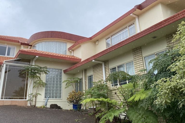 Photo of property in 5 Gretna Green, Browns Bay, Auckland, 0630