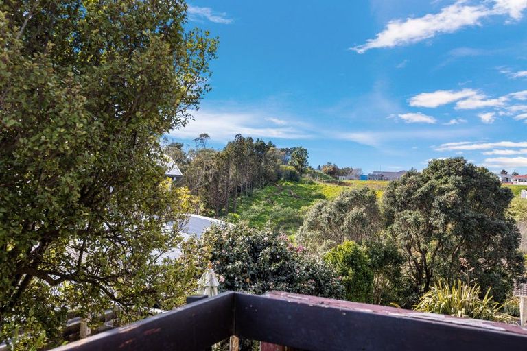 Photo of property in 1/239 Carrington Street, Vogeltown, New Plymouth, 4310