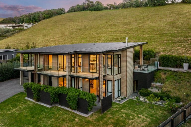 Photo of property in 22b Churchill Drive, Taradale, Napier, 4112