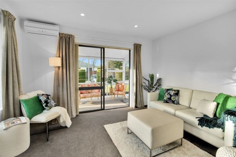 Photo of property in 79 Inwoods Road, Parklands, Christchurch, 8083