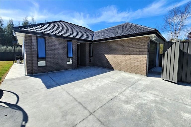 Photo of property in 2 Bibby Street, Waipawa, 4210