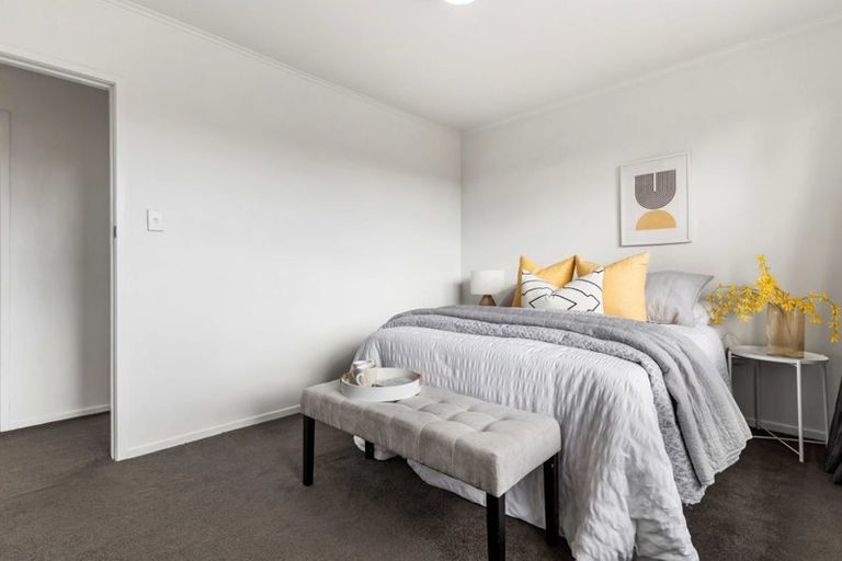 Photo of property in 55 Larnoch Road, Henderson, Auckland, 0610