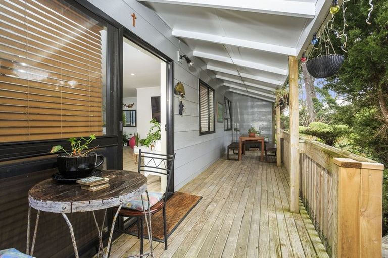 Photo of property in 2/29 Rangatira Road, Birkdale, Auckland, 0626