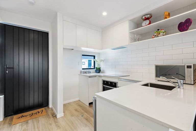 Photo of property in 3 Ivy Nola Way, Henderson, Auckland, 0612