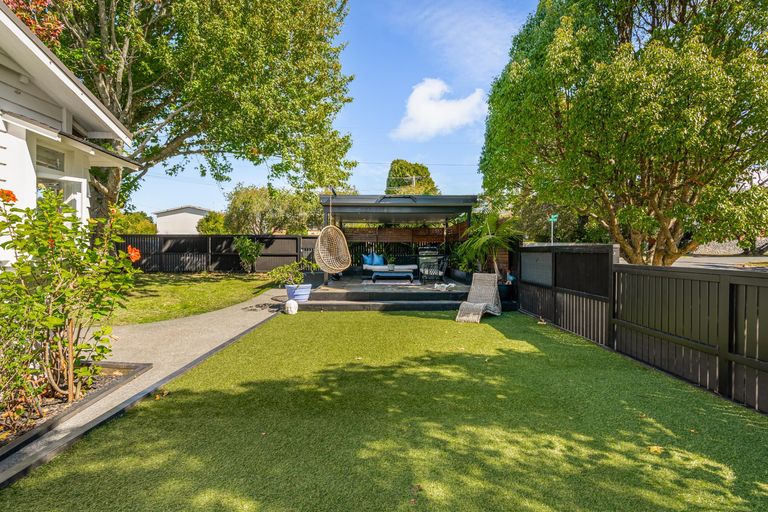 Photo of property in 61 Miro Street, New Lynn, Auckland, 0600