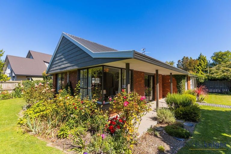 Photo of property in 34 Strathean Avenue, Avonhead, Christchurch, 8042