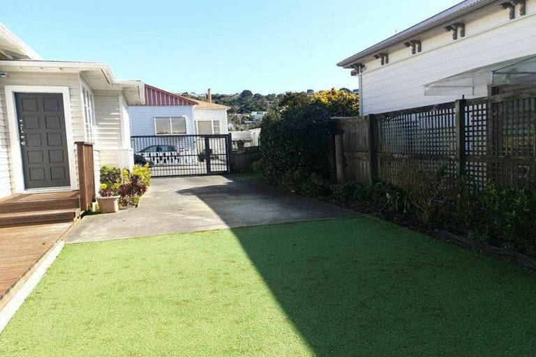 Photo of property in 4 Rotoiti Street, Johnsonville, Wellington, 6037