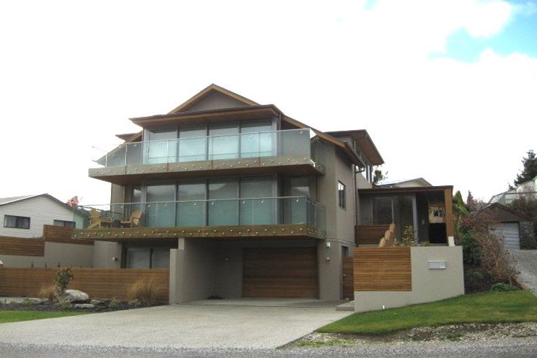 Photo of property in 181 Lakeside Road, Wanaka, 9305