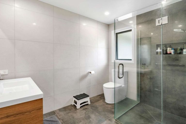 Photo of property in 44 Freedom Drive, Kelvin Grove, Palmerston North, 4414