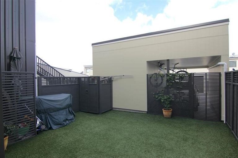 Photo of property in 201 Hobsonville Point Road, Hobsonville, Auckland, 0616