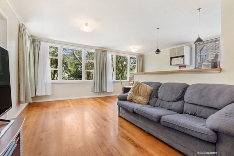Photo of property in 44 Pinehaven Road, Pinehaven, Upper Hutt, 5019