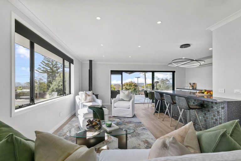 Photo of property in 2a Redwood Drive, Massey, Auckland, 0614