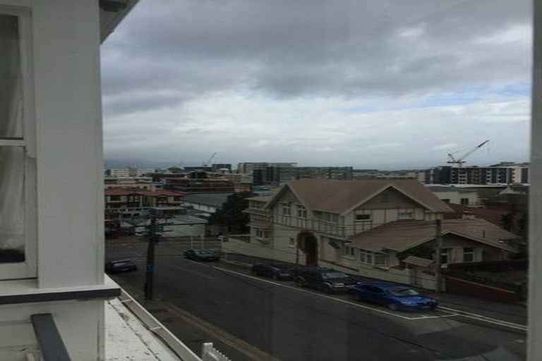 Photo of property in 16a Thompson Street, Mount Cook, Wellington, 6011