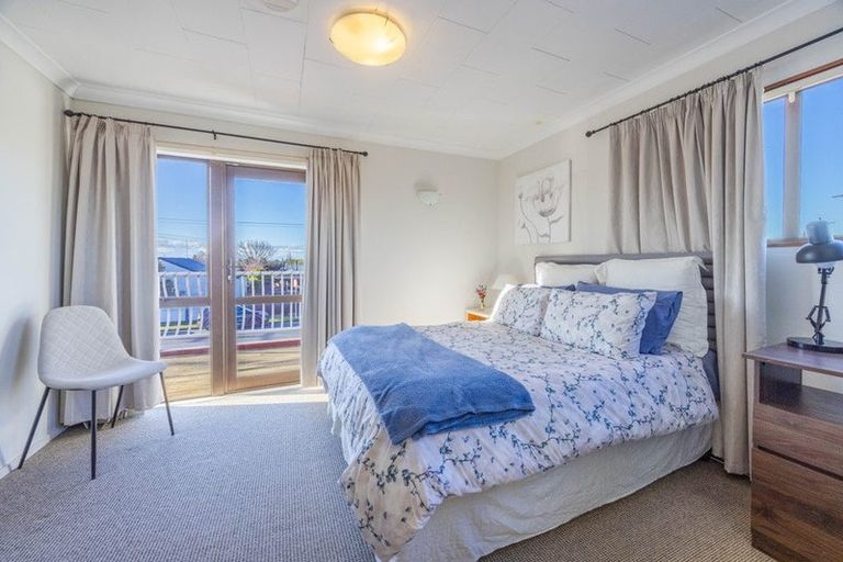 Photo of property in 49a Meeanee Road, Taradale, Napier, 4112