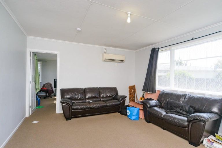 Photo of property in 10 Lewis Place, Highbury, Palmerston North, 4412