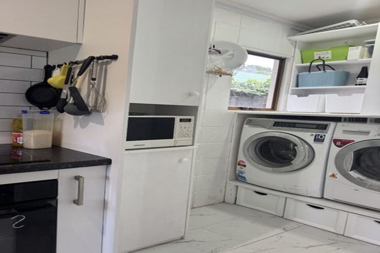 Photo of property in 1/312 Royal Road, Massey, Auckland, 0614