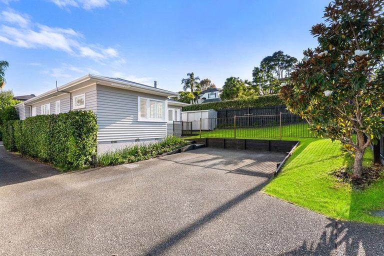 Photo of property in 7 Kenmure Avenue, Forrest Hill, Auckland, 0620