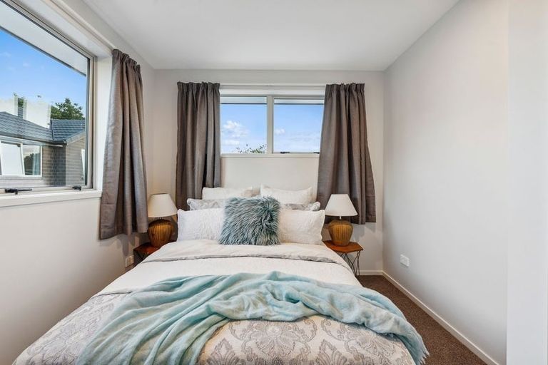 Photo of property in 4a Bosun Place, Te Atatu Peninsula, Auckland, 0610