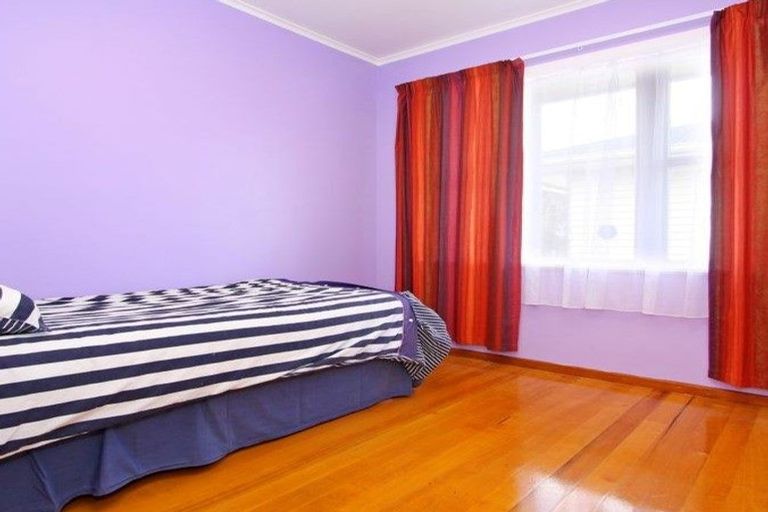 Photo of property in 10 Thompson Terrace, Manurewa, Auckland, 2102
