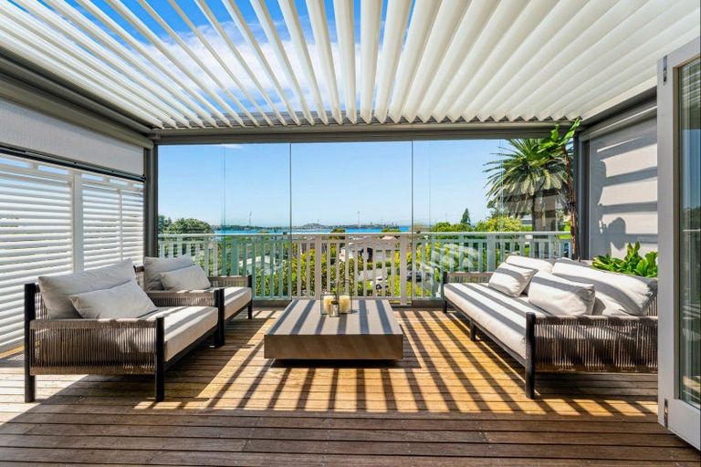 Photo of property in 8 Alfred Street, Northcote Point, Auckland, 0627