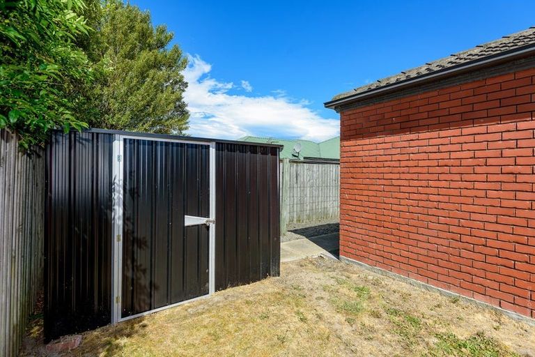 Photo of property in 56 Beach Road, North New Brighton, Christchurch, 8083