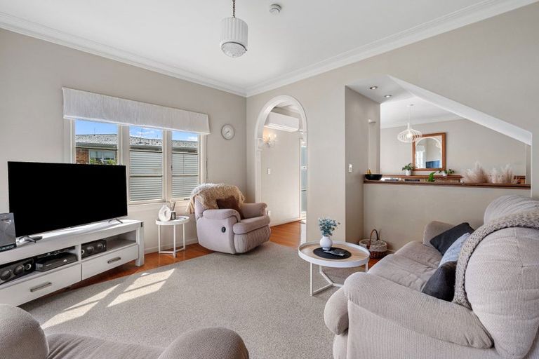 Photo of property in 15 Williams Street, Tauranga, 3110