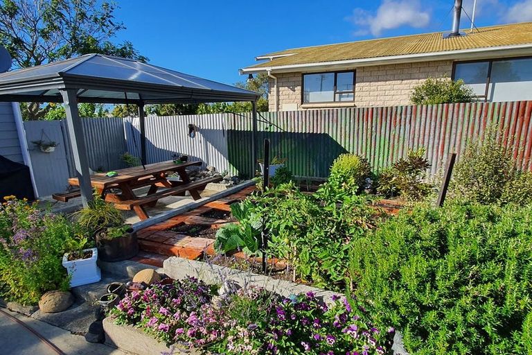 Photo of property in 14 Rhodes Street, Waimate, 7924