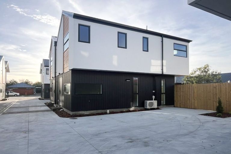 Photo of property in 4/16 Short Street, Waltham, Christchurch, 8011