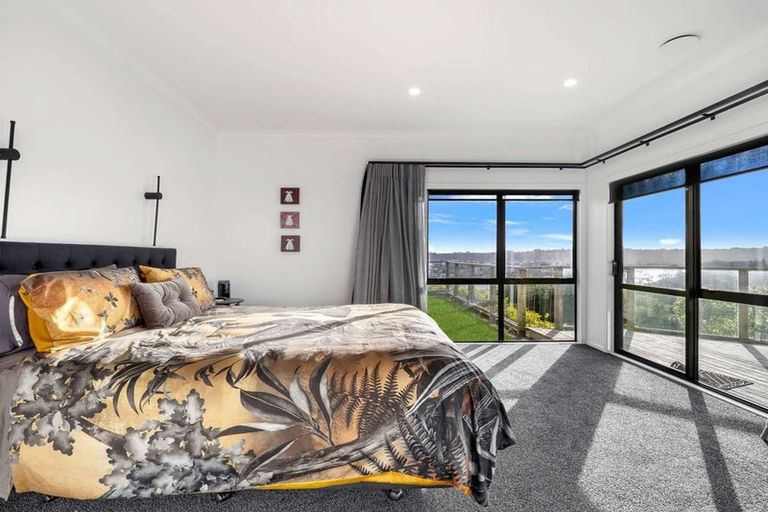 Photo of property in 1 Shakespeare Road, Bastia Hill, Whanganui, 4500