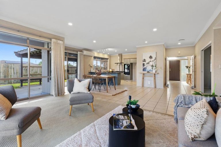 Photo of property in 35 Santa Cruz Drive, Papamoa Beach, Papamoa, 3118