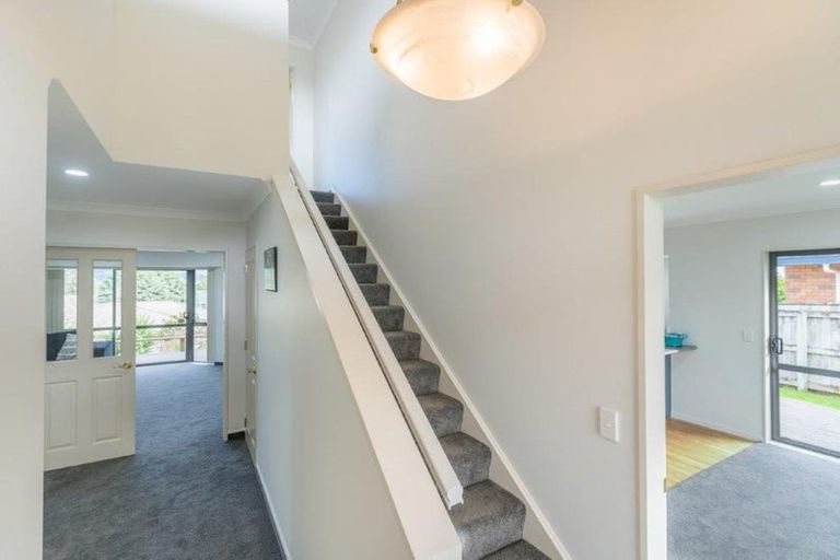 Photo of property in 6 Shearwater Rise, Paraparaumu Beach, Paraparaumu, 5032