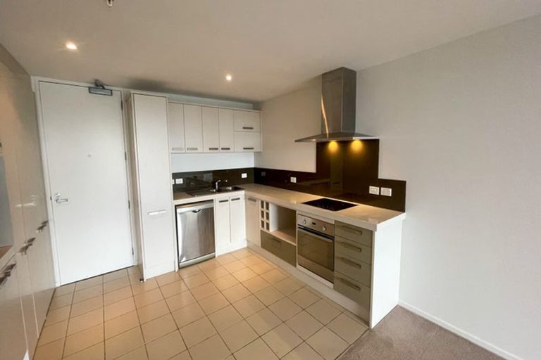Photo of property in Bella Vista, 2f/84 Gunner Drive, Te Atatu Peninsula, Auckland, 0610