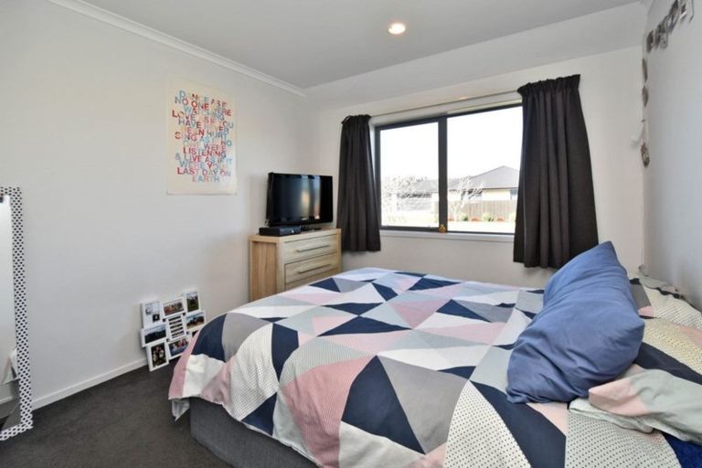 Photo of property in 63 Chandler Way, Rolleston, 7615