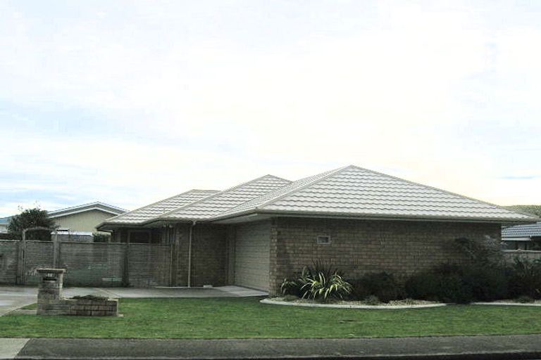 Photo of property in 51 Makarini Street, Paraparaumu, 5032
