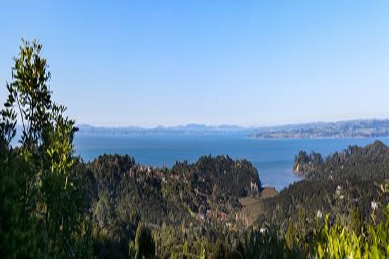 Photo of property in 64 Scenic Drive, Titirangi, Auckland, 0604