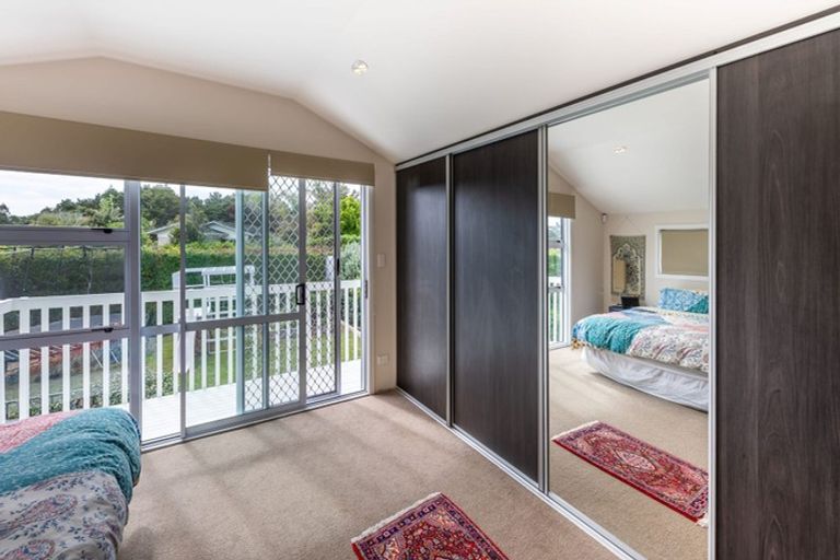 Photo of property in 38 Lynmore Drive, Hillpark, Auckland, 2102