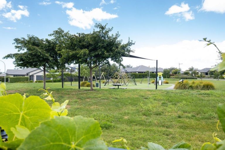 Photo of property in 21 Meissner Road, Havelock North, 4130