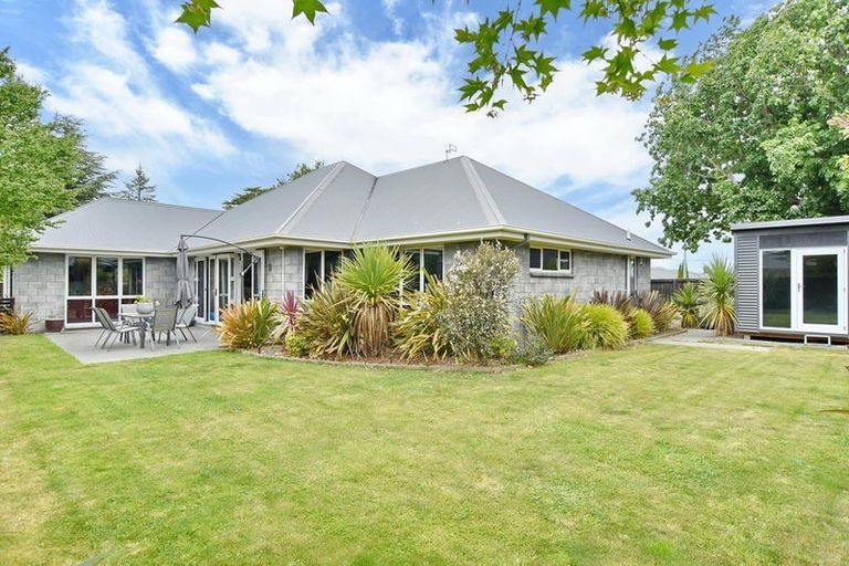Photo of property in 34 Oxford Road, Rangiora, 7400
