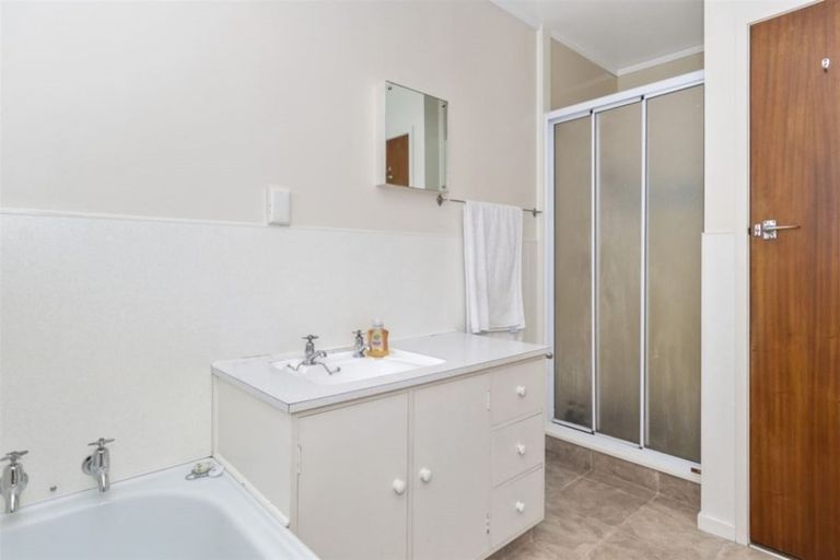 Photo of property in 16c Burrows Street, Tauranga South, Tauranga, 3112