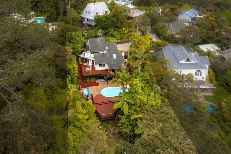 Photo of property in 22 Hebe Place, Birkenhead, Auckland, 0626