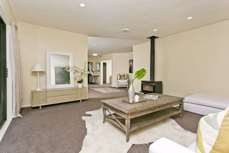 Photo of property in 276 Inland Road, Helensville, 0875