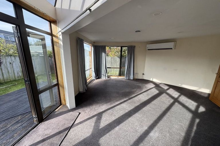 Photo of property in 17a Wittys Road, Avonhead, Christchurch, 8042