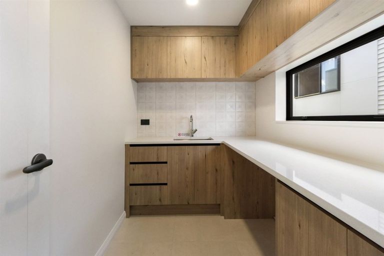 Photo of property in 1 Seawind Way, Hobsonville, Auckland, 0616