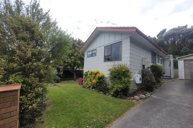 Photo of property in 45 Postgate Drive, Whitby, Porirua, 5024