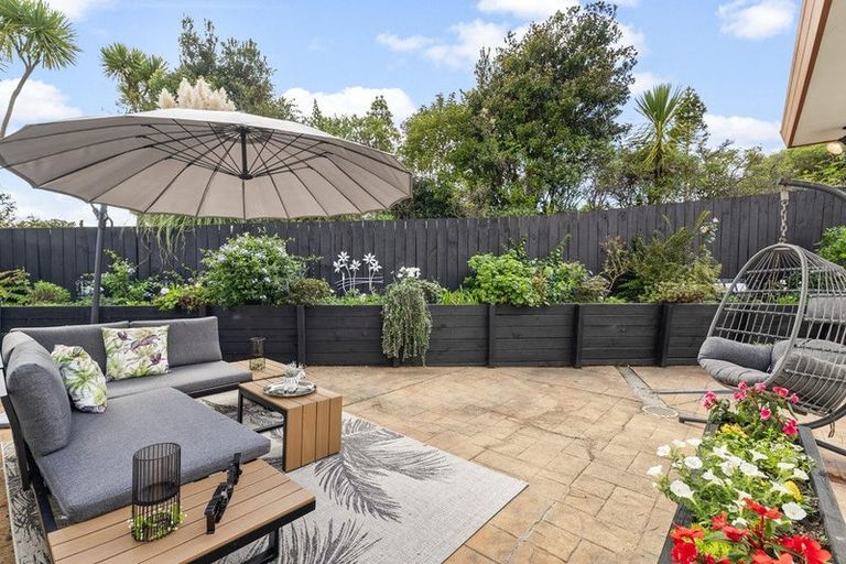 Photo of property in 10 Palmgreen Court, Stanmore Bay, Whangaparaoa, 0932