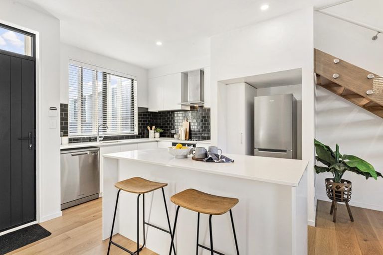 Photo of property in 10d Beauchamp Street, Karori, Wellington, 6012