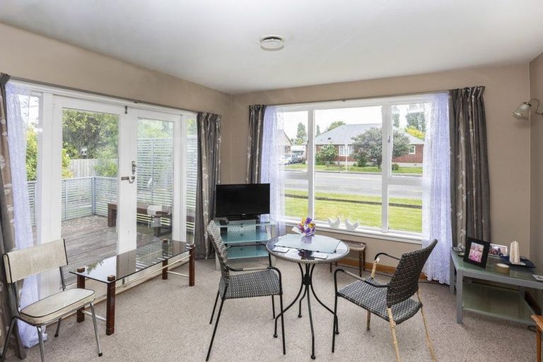 Photo of property in 242 Centaurus Road, Saint Martins, Christchurch, 8022