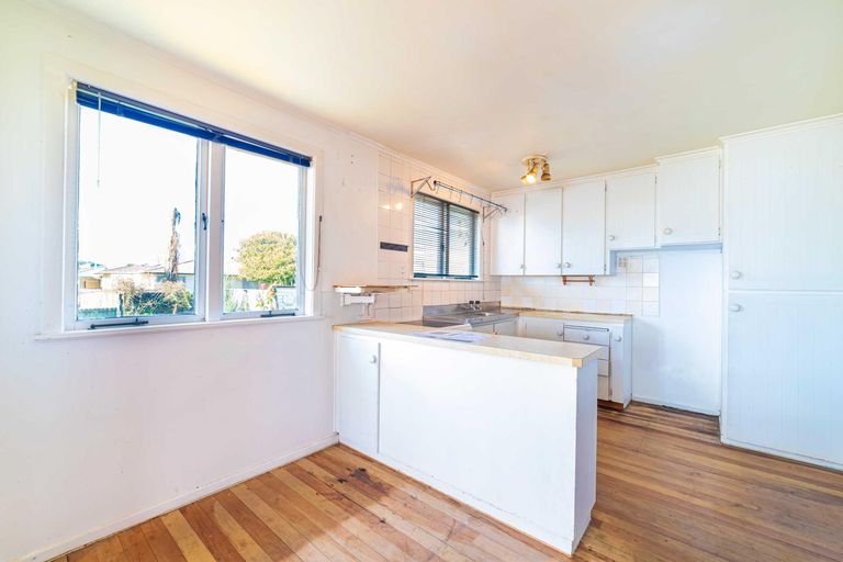 Photo of property in 124 Gloucester Road, Manurewa, Auckland, 2102