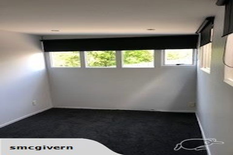 Photo of property in 32 Pisces Road, Glen Eden, Auckland, 0602